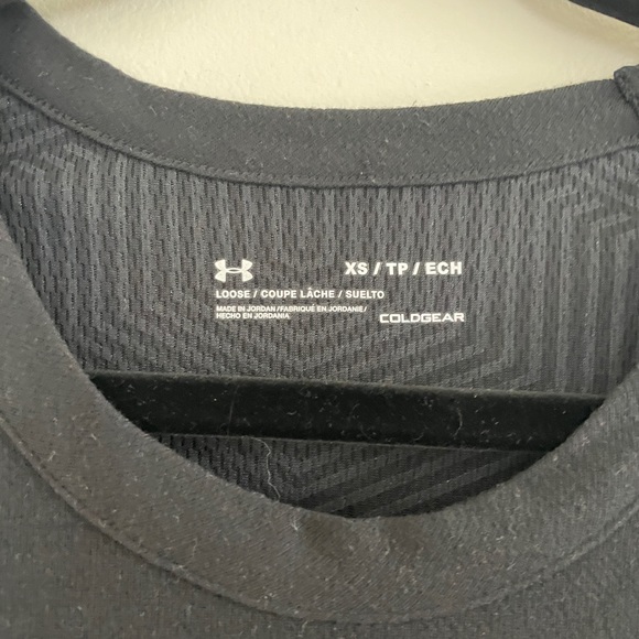 Under Armour Loose Long Sleeve Workout T-shirt - Picture 3 of 3